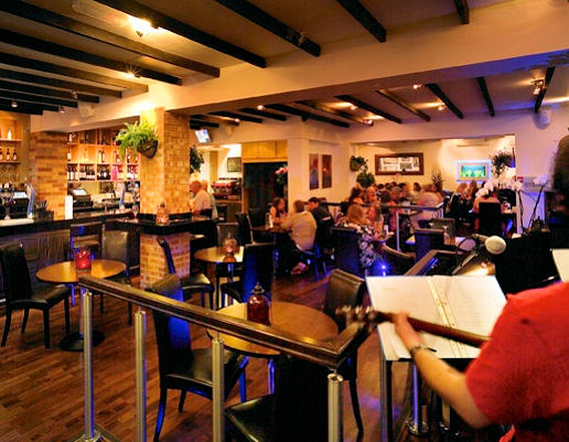 Peppinos Bar & Restaurant - Restaurants in Bournemouth